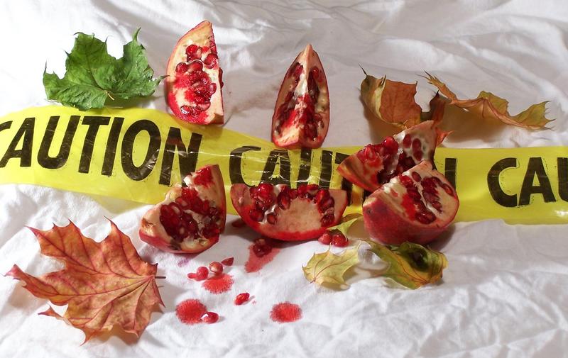 caution-pomegranite-leaves